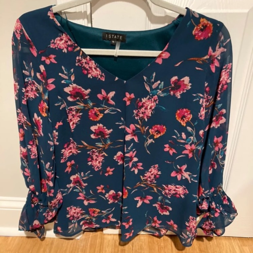 1 State Floral Blouse